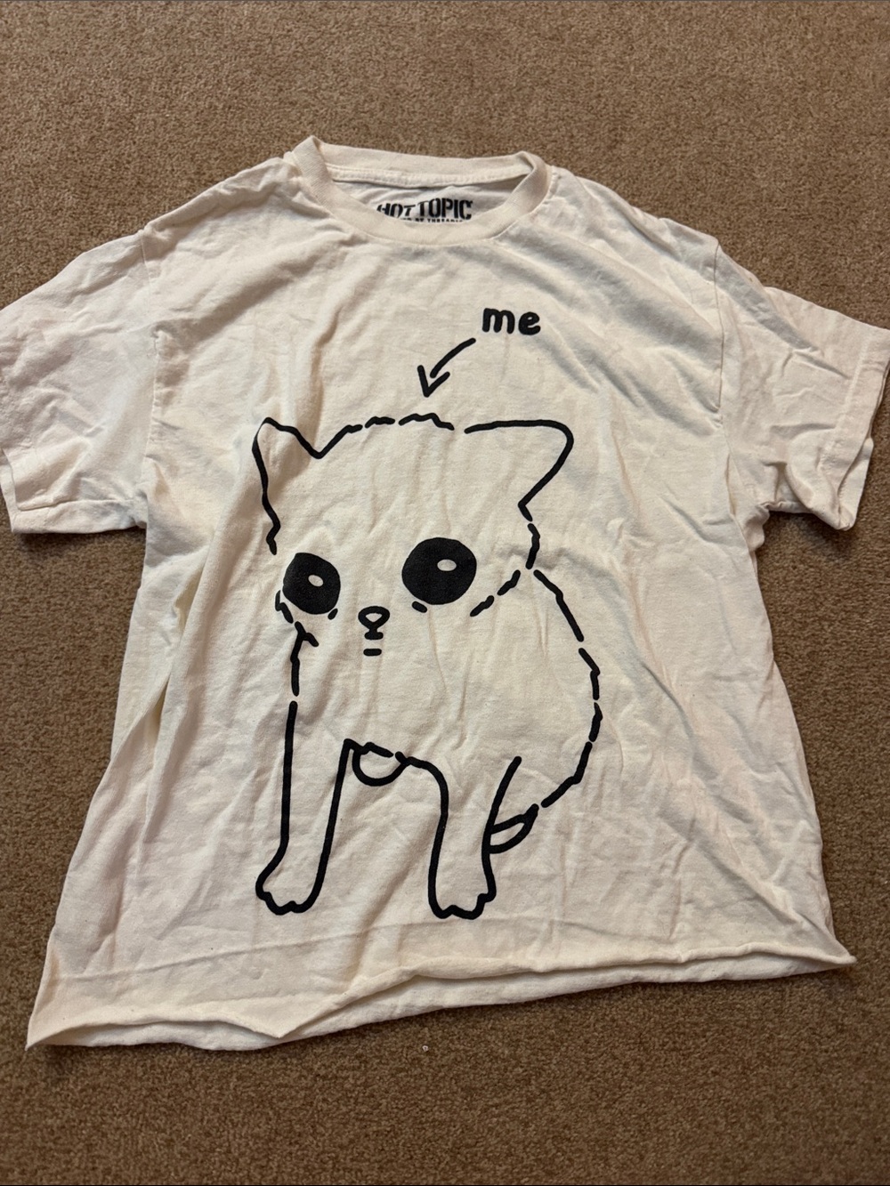 Hot Topic White Tee with Black Cat Outline Graphic size small
